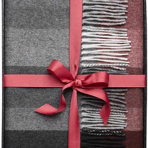 NWT Brooks Brothers Camel Tan 100% Cashmere Luxury Scarf - Picture 6 of 9